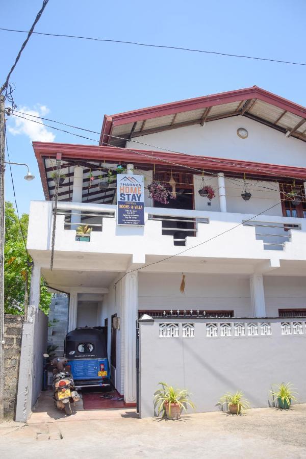 Tharaka Homestay Велигама Экстерьер фото