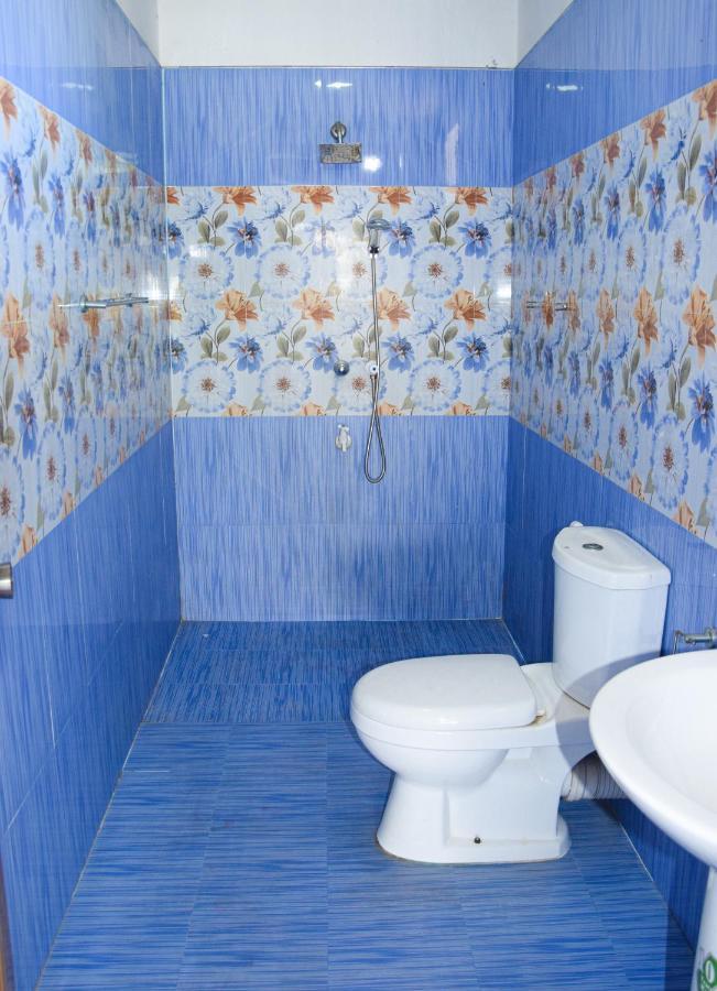 Tharaka Homestay Велигама Экстерьер фото