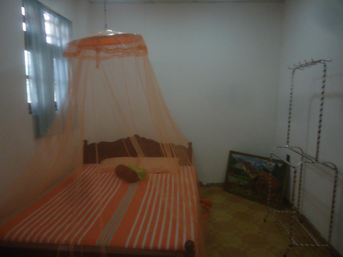 Tharaka Homestay Велигама Экстерьер фото